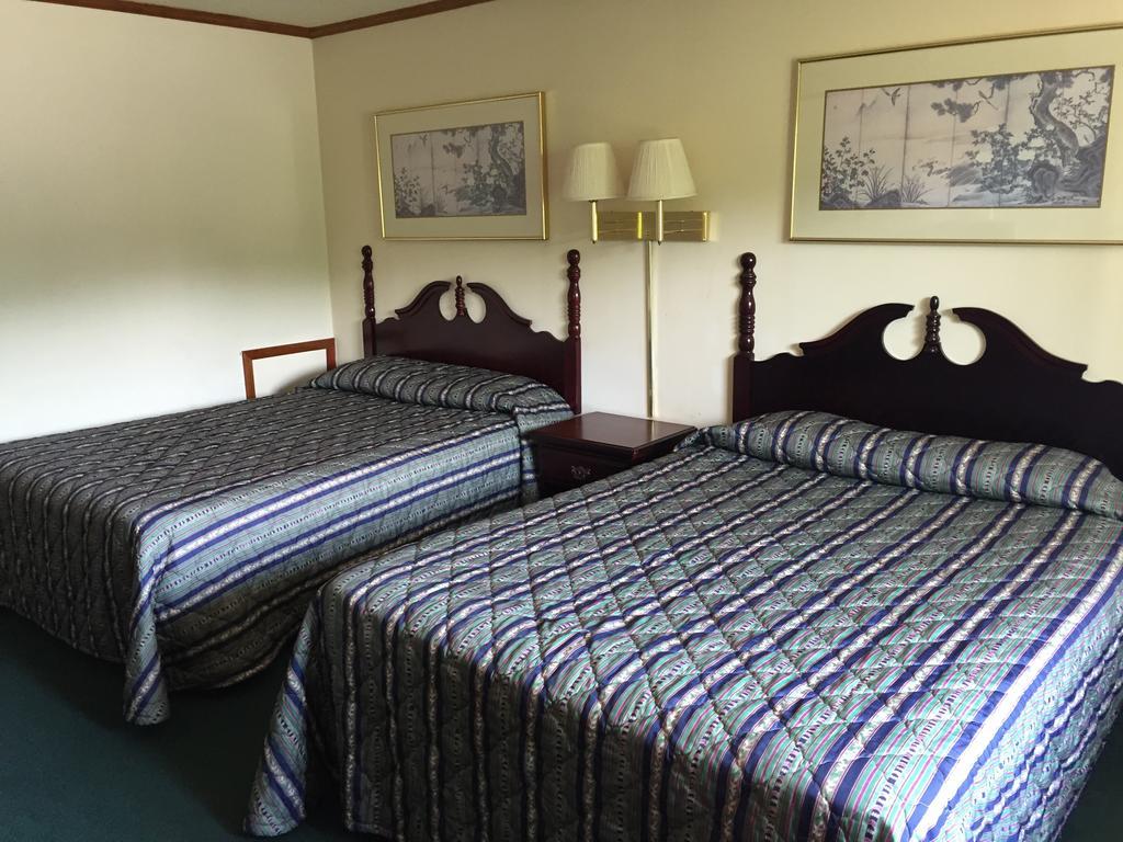 A Sapphire Inn Franklin Phòng bức ảnh